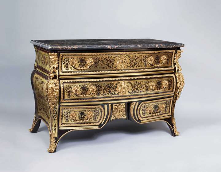 Louis XIV-Régence commode